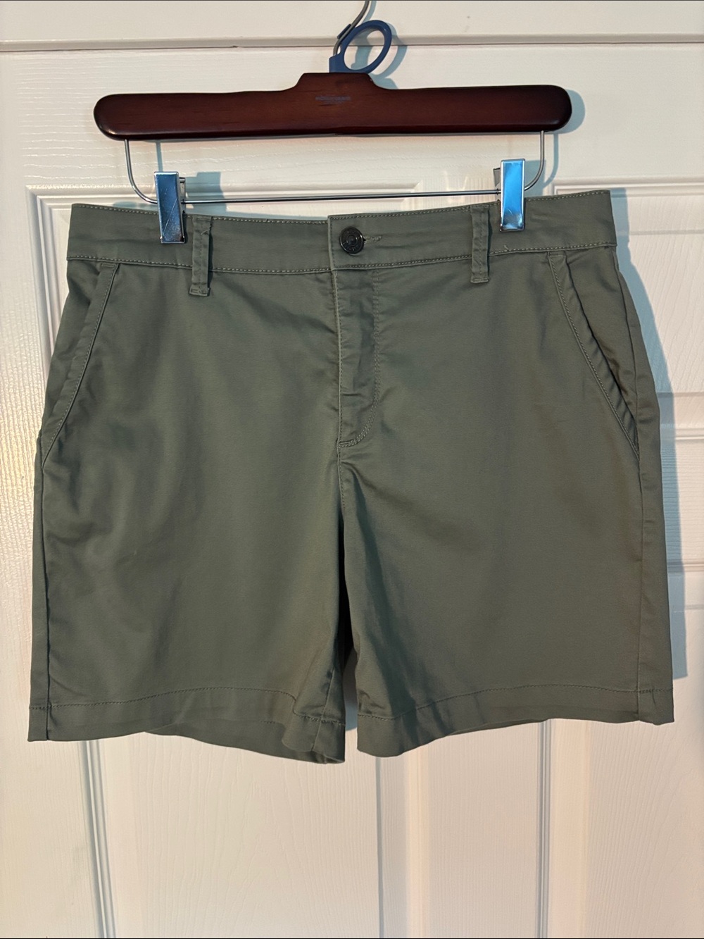 Gloria Vanderbilt Olive Green Casual Women's Shorts